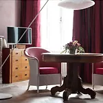 D'hotes Eden Ouest Bed & Breakfast 4*
