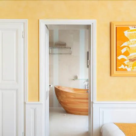 D'hotes Eden Ouest Bed & Breakfast