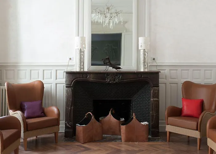 D'hotes Eden Ouest Bed & Breakfast 4*