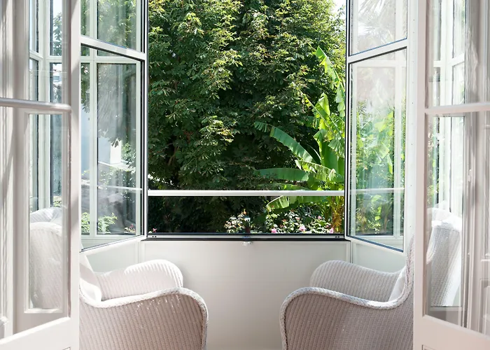 D'hotes Eden Ouest Bed & Breakfast